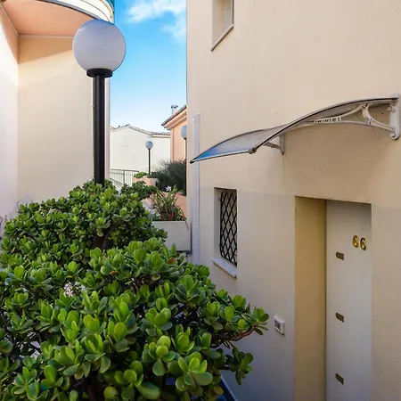 Appartement Porte De Monaco - Terrasse Vue - Parking - Cn *